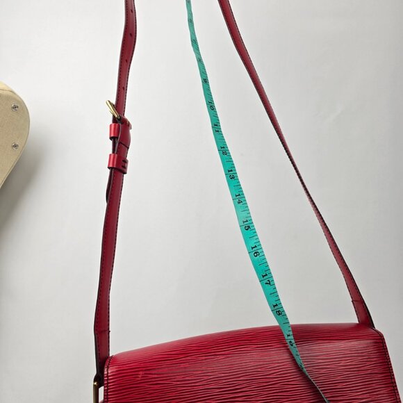 Louis Vuitton Vintage 1987 Red Epi Leather Saint Cloud Shoulder Bag - Picture 16 of 16